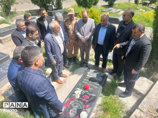 گرامیداشت هفته معلم در خداآفرین با همراهی پیشتازان