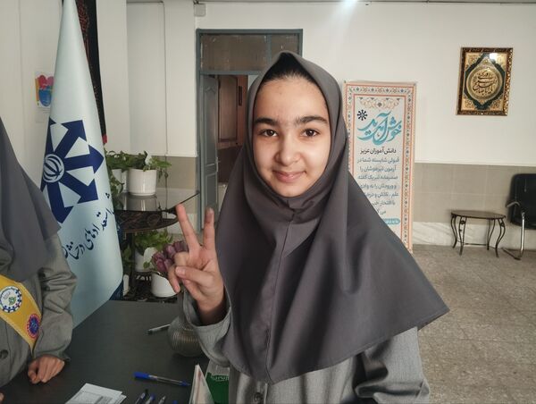 بیست و هشتمین انتخابات شورای دانش‌آموزی در دبیرستان فرزانگاه ۵ ناحیه سه