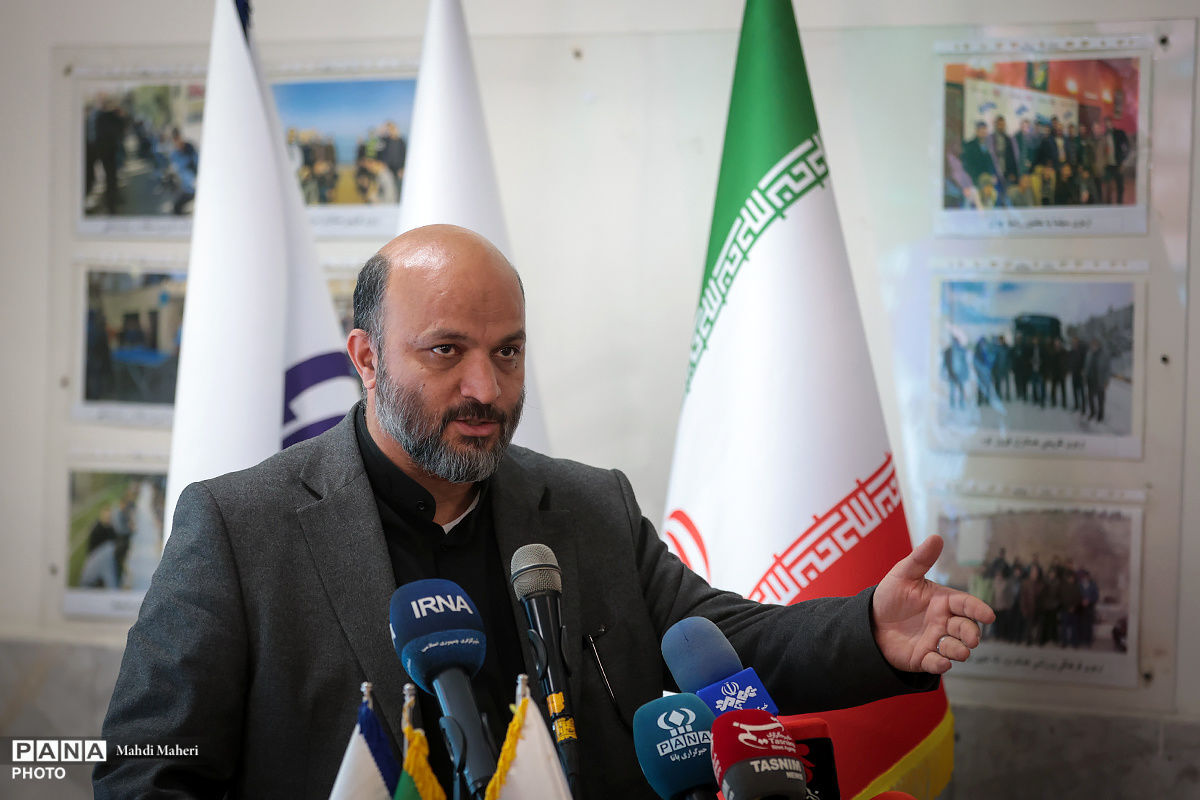 آغاز راه‌اندازی نیروگاه خورشیدی در ۱۲ هزار مدرسه کشور