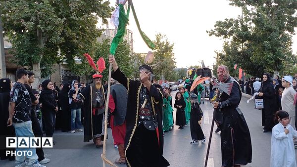 شور حسینی در نخستین روز صفر میزبان کاروان نمادین اسرای شام در تفرش 