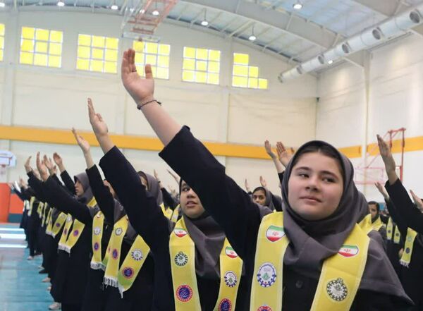 آیین استانی نواختن زنگ انقلاب استان خراسان رضوی در ناحیه ۵ مشهد