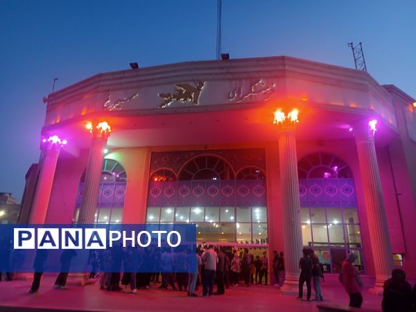 همایش روبیس شو با حضور رتبه‌های برتر کنکوری در نیشابور