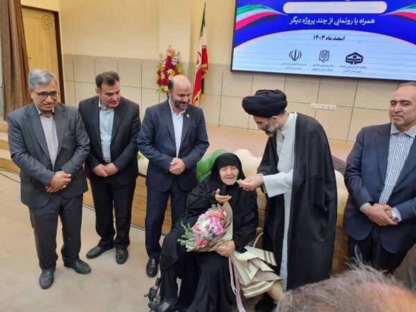 مراسم افتتاحیه مدرسه خیرساز شهیدان بارفروش در کاشان