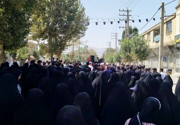 شکوه عزاداری ۲۸ صفر در لردگان
