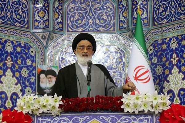دهه کرامت صحنه نمایش امید، اقتدار و استقامت ملت ایران باشد