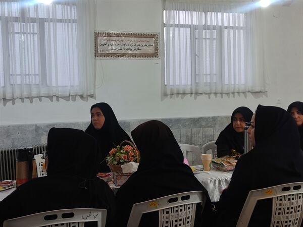 اولین جلسه شورای دبیران در دبیرستان فیاض