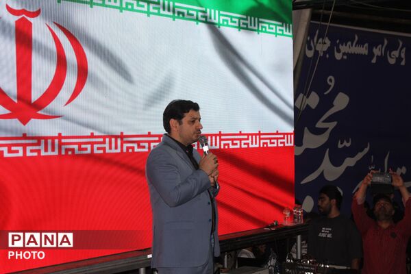 حضور گسترده مردم ورامین در تجمع میدان امام خمینی(ره)
