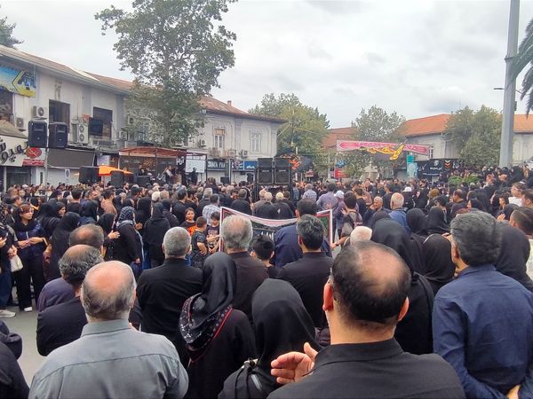 اجتماع عاشوراییان در میدان طالقانی قائمشهر