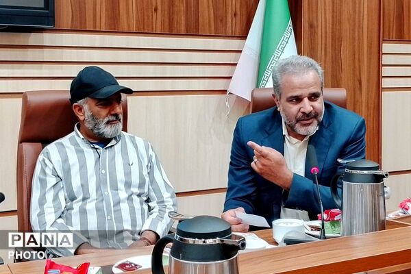 مراسم تجلیل از معاونین پرورشی مقطع متوسطه ناحیه دو شهرری 