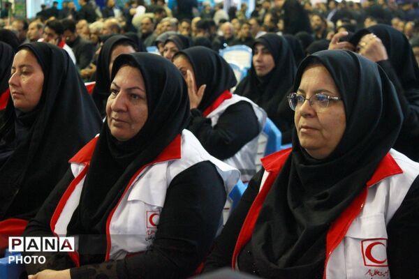 بزرگداشت و ادای احترام مدیران و کارکنان دولت در استان کرمان به رهبر شهید ایران