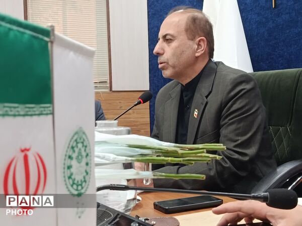 نشست صمیمی خبرنگاران پانا با مدیرکل آموزش و پرورش قم