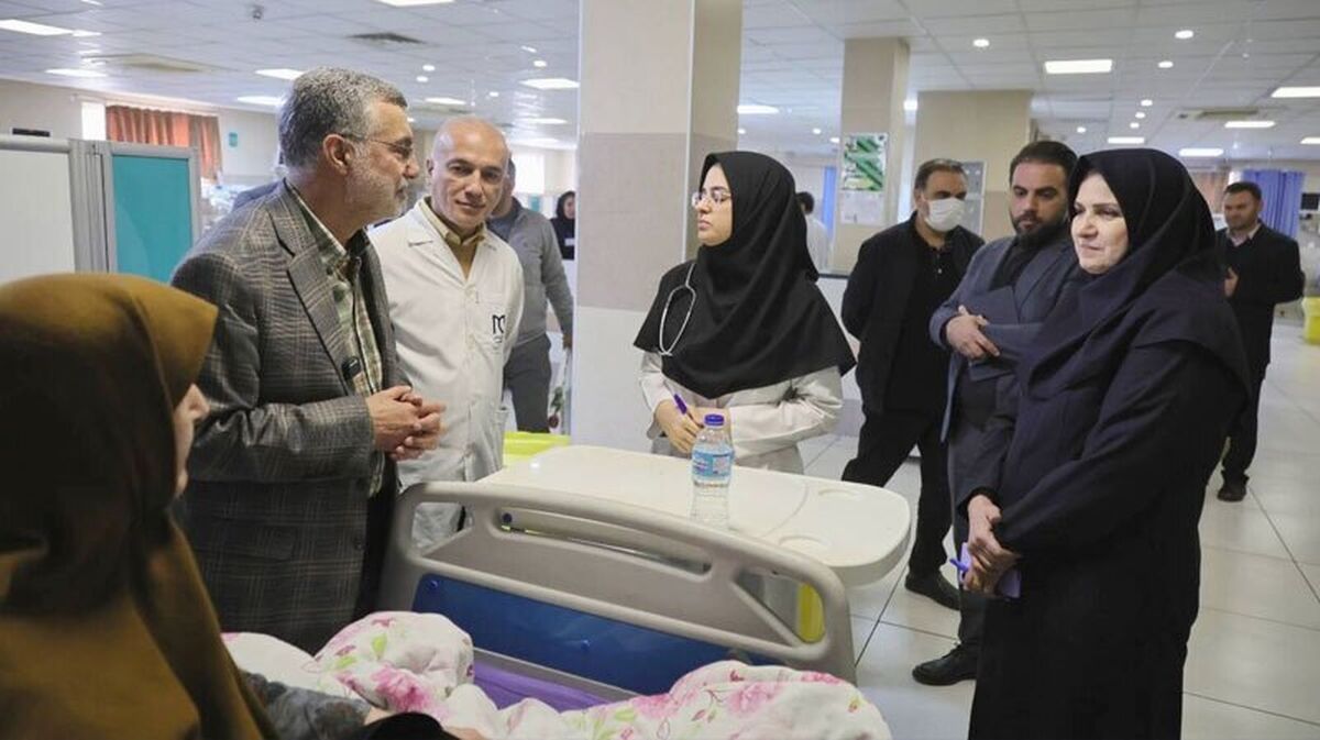 ظفرقندی: همه اعضای تیم ملی سلامت پای کار هستند