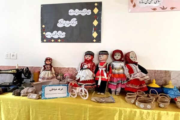 برگزاری جشنواره ماها در مدرسه کوثر فاروج