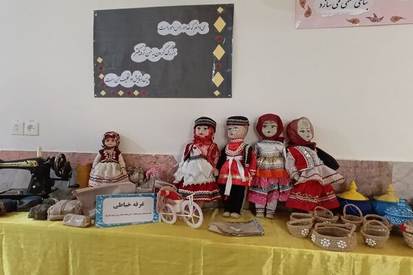برگزاری جشنواره ماها در مدرسه کوثر فاروج