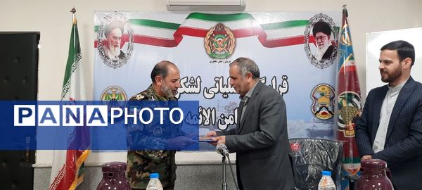 جلسه قرارگاه عملیاتی لشکر 77 پیروز ثامن الائمه(ع)