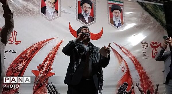 حضور فرمانده سپاه عاشورا در تجمعات شبانه مردمی شهرستان اهر 