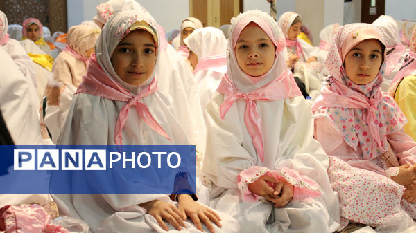 همایش 1100 نفری روزه اولی‌ها در حرم حضرت معصومه(س)