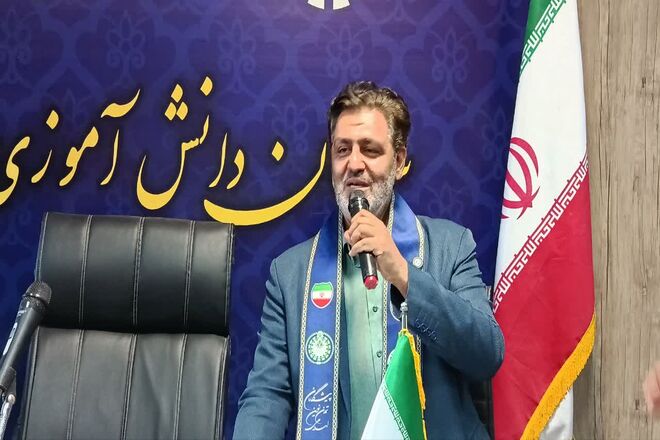 دانش آموزان سازمان دانش آموزی نشان دادند دشمن نمی تواند سنگر مدرسه را از ما بگیرد