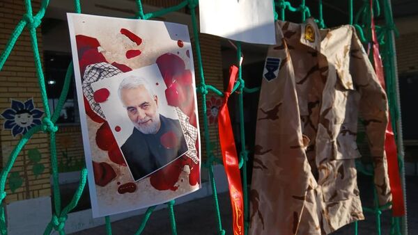 «صبحگاه مقاومت» در مدرسه شهید مطهری فین 