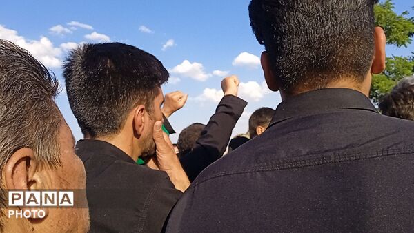 تشییع و تدفین شهید مصطفی حسینی در روستای سید آباد 