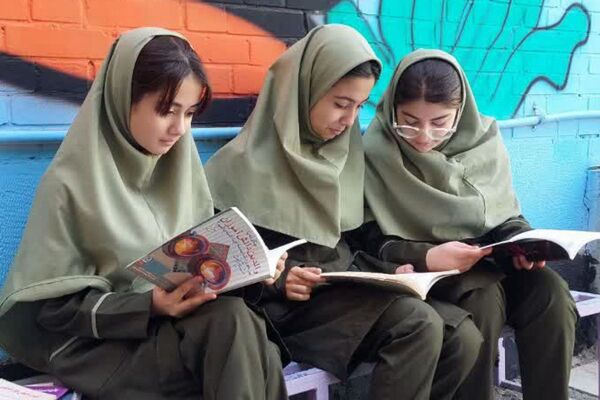 ایستگاه نشاط برای دانش‌آموزان بهارستانی