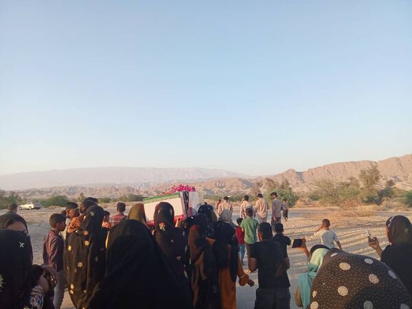 ورود پیکر شهید گمنام به روستای لاور 