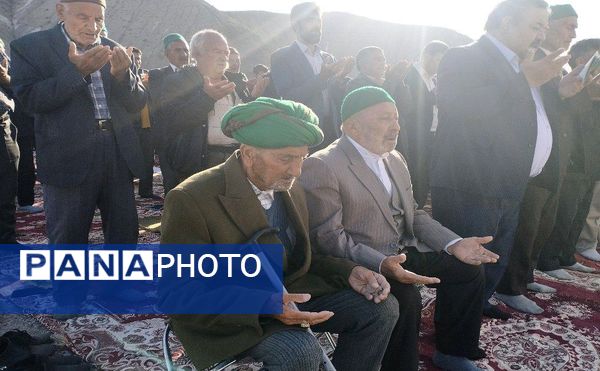  نماز عید سعید فطر در جوار شهدای شهر بار