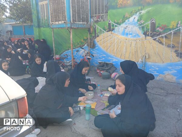 جشنواره‌ غذای سالم ؛ گامی به سوی سلامت و نشاط در مدرسه شهید لطفی