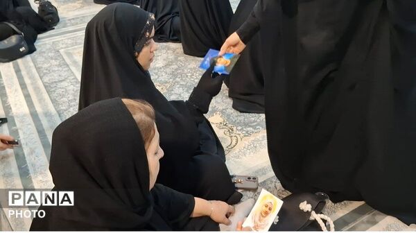 مراسم هیئت بسیج دانش‌آموزی با گرامی‌داشت یاد دانش‌آموزان شهید میناب 