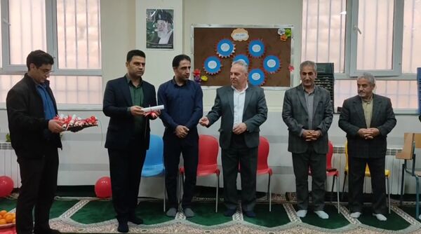 پایان شیرینِ یک آغاز؛ جشن فارغ‌التحصیلی دانشجویان آموزش ابتدایی در سما معمولان