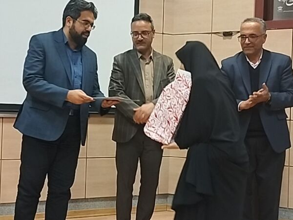 اولین گردهمایی دبیران و مدرسین درس تفکر و زندگی در کانون فارابی 