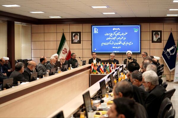 هم‌اندیشی بسیج اساتید با وزیر علوم، تحقیقات و فناوری مشهد