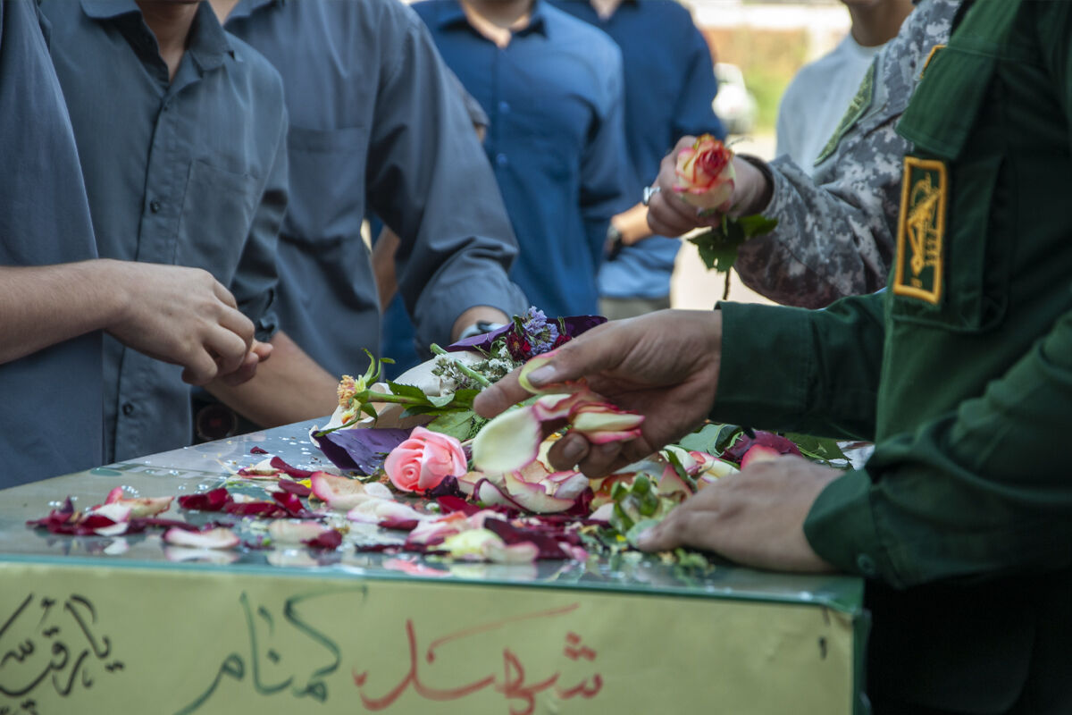 مهمانی شهید گمنام در مدرسه فرزندان میهن اسلامشهر