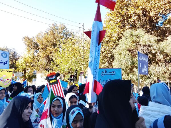 راهپیمایی ۱۳آبان در نیشابور 