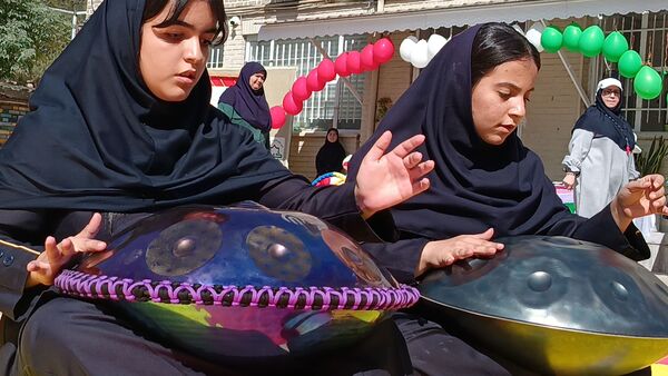 المپیاد ورزشی در دبیرستان کوثر فرهنگیان