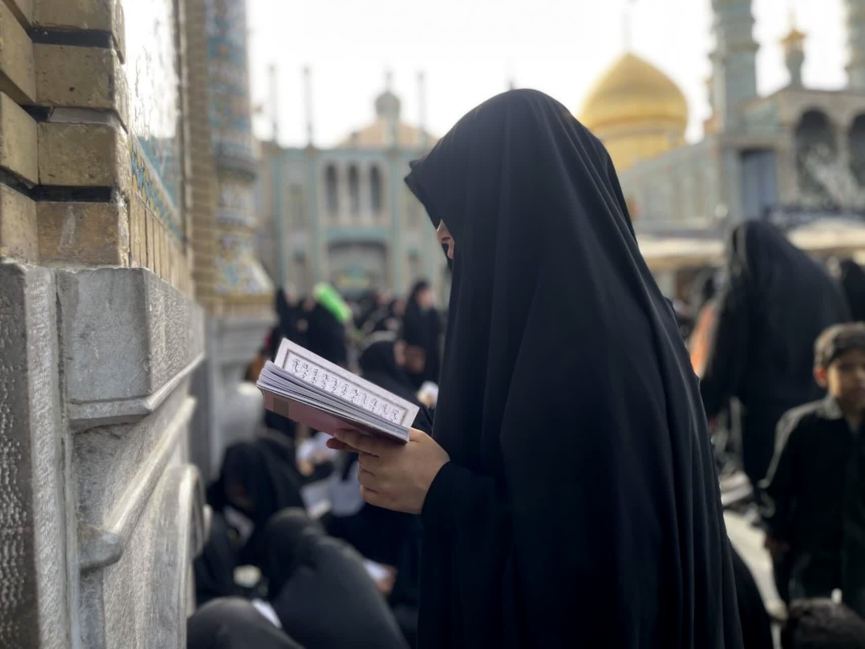 آیین قرائت دعای عرفه در حرم حضرت معصومه(س)