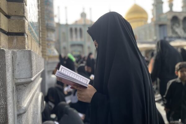 آیین قرائت دعای عرفه در حرم حضرت معصومه(س)