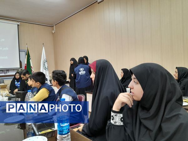 مراسم تجلیل از دانش‌آموزان برتر خبرنگار پانا