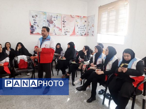 برگزاری کارگاه آموزشی تیم‌های تخصصی سحر جمعیت هلال احمر شهرستان‌های گرمه و جاجرم
