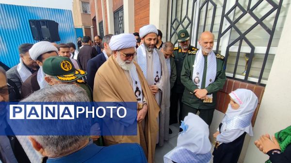 آیین افتتاح همزمان دبستان و کلنگ‌زنی سالن مطالعه مجموعه امام حسین(ع) در مشهد