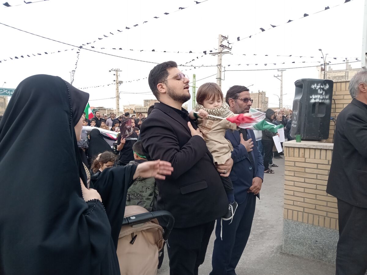 همه ما باید مطیع امر ولایت باشیم