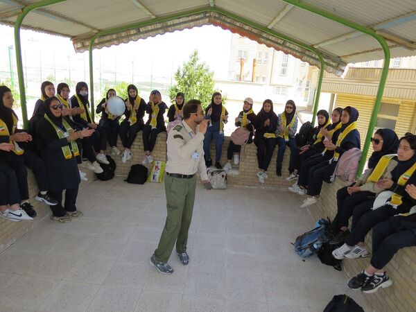 اردوی تمشک دختران بجنورد در اردوگاه شهید چمران 