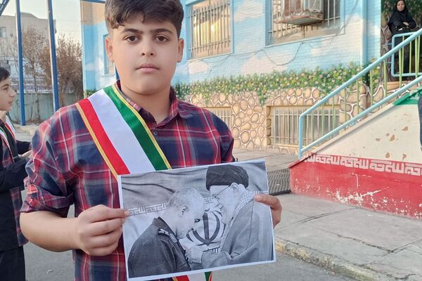 گرامیداشت شهادت شهید سلیمانی در دبستان امامت یک باقرشهر