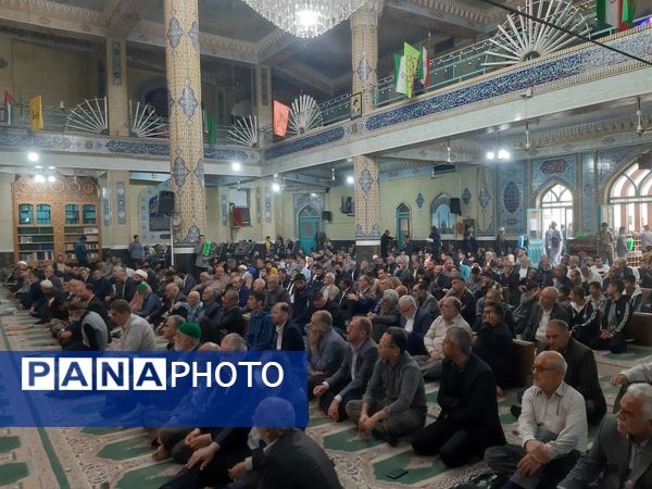 نماز عبادی سیاسی جمعه با حضور پرشور عموم مردم شهرستان ورامین