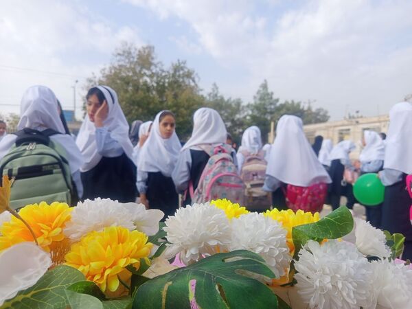 مراسم آغاز سال تحصیلی در مدرسه سمیه