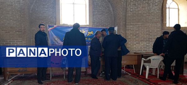 میز خدمت هفته دوم بهمن ماه در نیشابور 