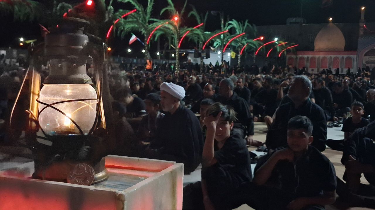 برگزاری مراسم شب هفتم محرم در روستای حاجی آباد