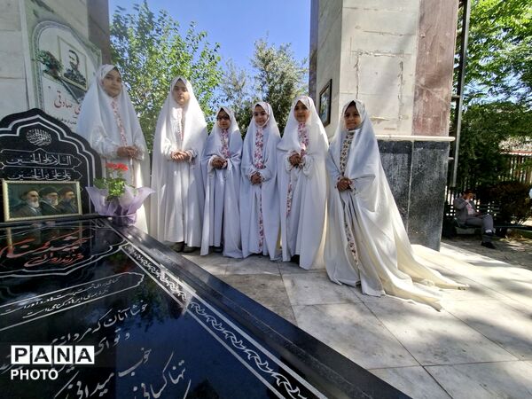 طنین اندازی سرود دختران میقات در مقتل شهید آرمان علی وردی