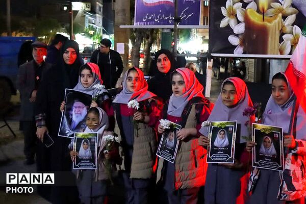 گرامیداشت چهلمین روز شهادت رهبر شهید و دانش‌آموزان میناب در باقرشهر 