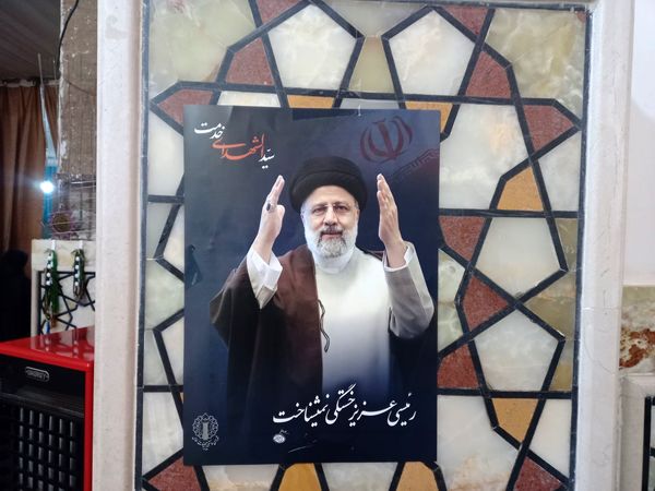 خادم‌الرضا(ع) هنوز در دل‌ها زنده است؛ آئین باشکوه سالگرد شهادت آیت‌الله رئیسی